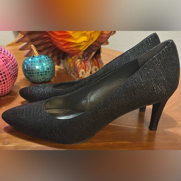 Stuart Weitzman Textured Saffiano Leather Black Heels Slip On Pump Size 7.5M - Picture 11 of 16
